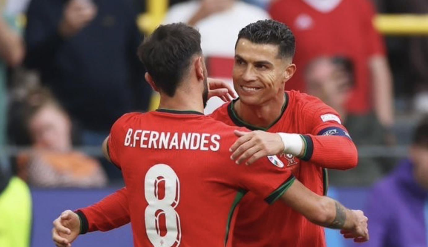 开云体育APP下载-谁最适合主罚欧冠制胜点球？B费：答案很简单，C罗