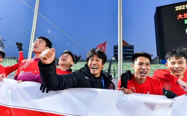 开云体育APP下载-【2022中超巡礼之成都蓉城】西南独苗动荡中找机会