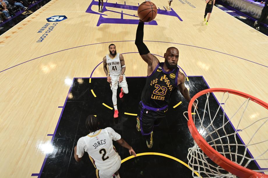 开云体育APP下载-东契奇27+10+7詹姆斯21+7+7 湖人末节逆转鹈鹕