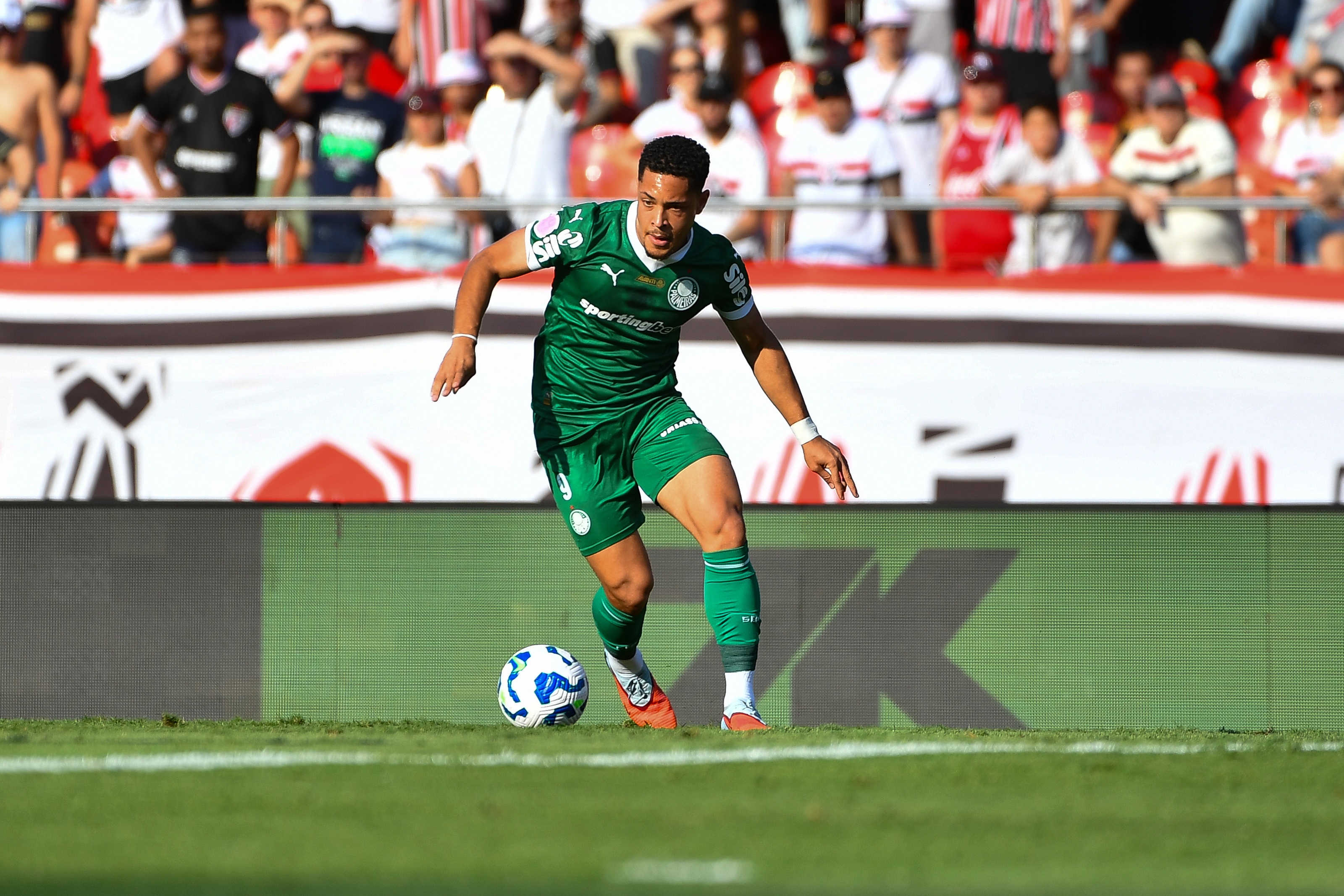 开云体育官网-巴甲球员身价榜：罗克3800万欧元居首，帕奎塔3500万欧元次之