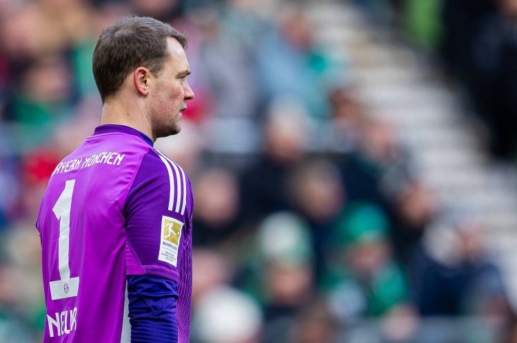 记者：诺伊尔不太可能周中复出，乌尔比希能否出战今日决定