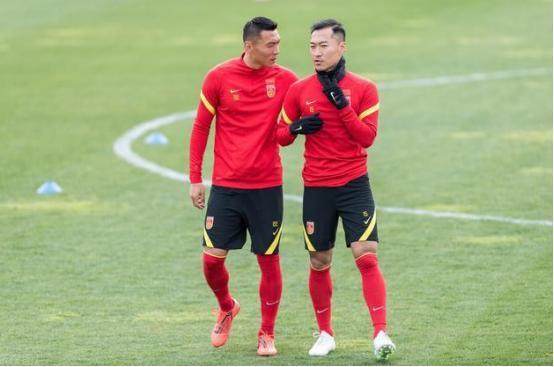 开云体育APP下载-吴曦：承担队长职责团结球队 做好40强赛困难准备