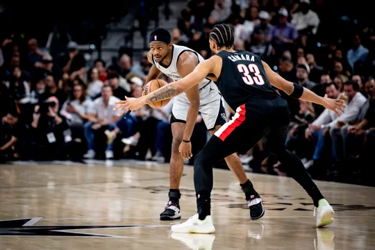 开云体育APP下载-福克斯：65场参赛资格规则应当设置例外情况，以坎宁安为例